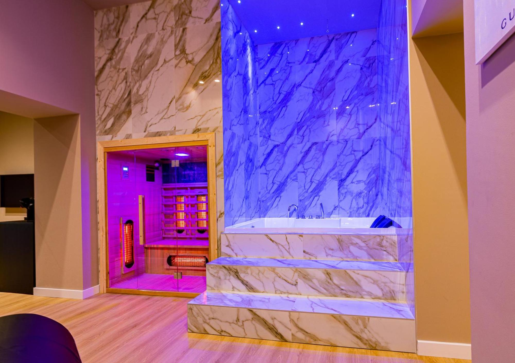Maximum Hub Suite&Spa Palermo Exteriör bild