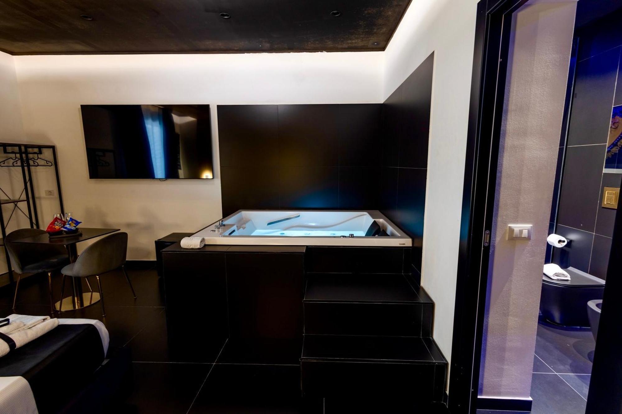 Maximum Hub Suite&Spa Palermo Exteriör bild