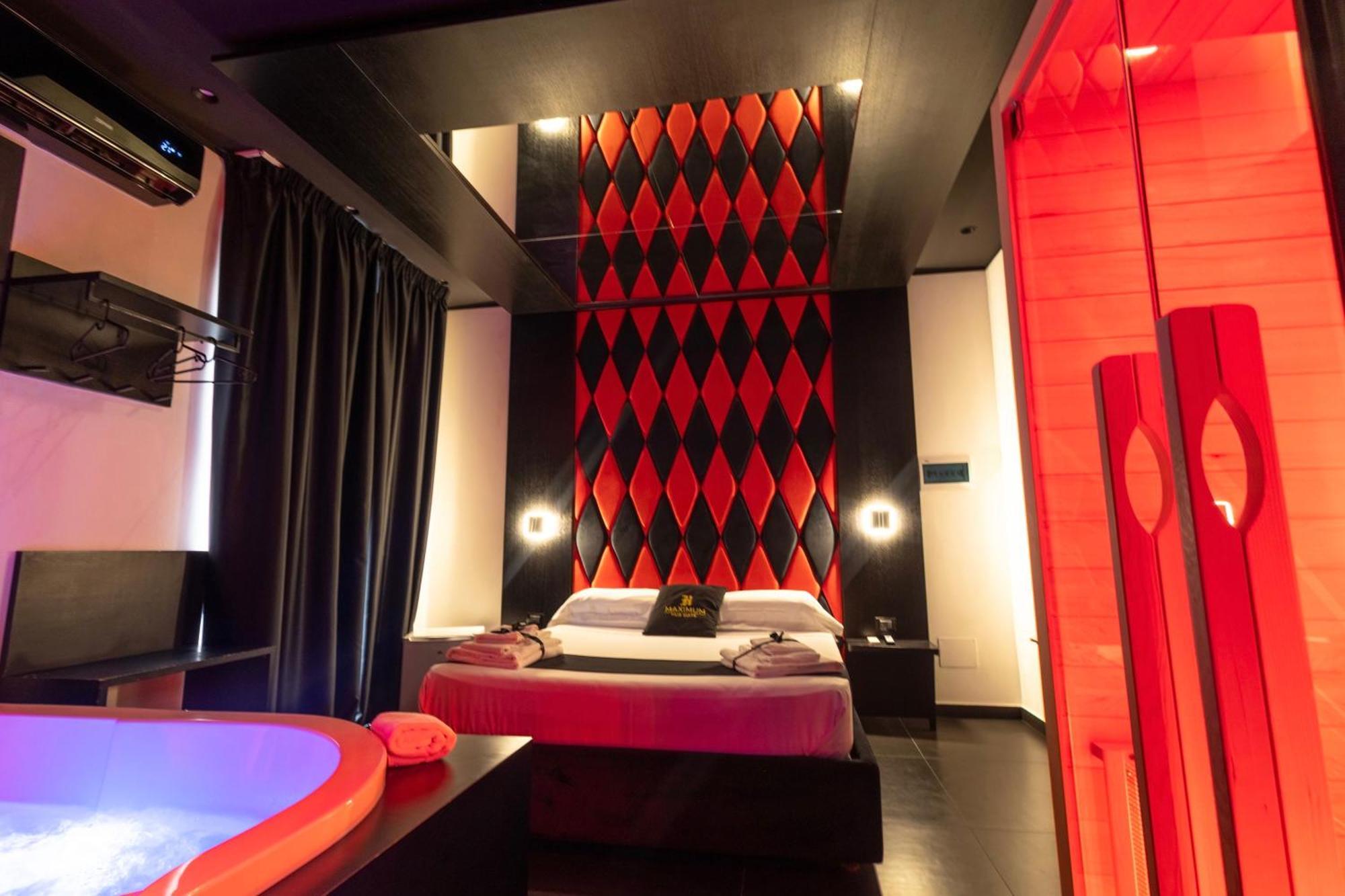 Maximum Hub Suite&Spa Palermo Exteriör bild